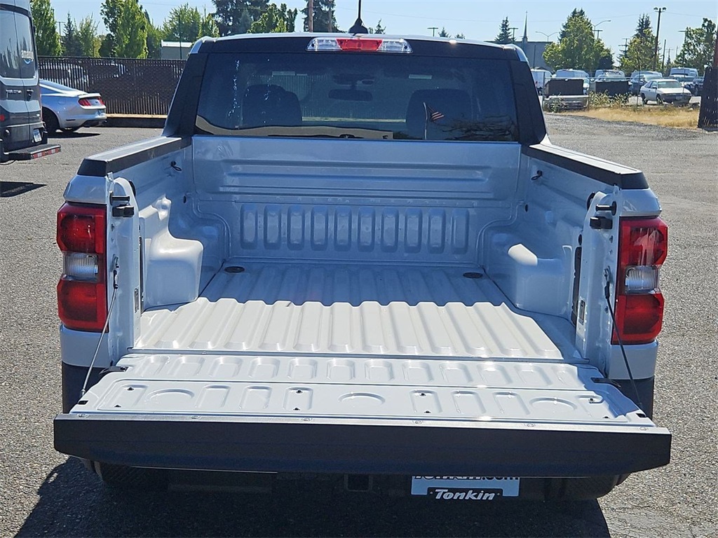Vehicle image 12 of 33