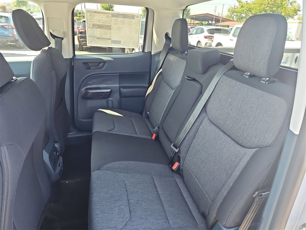 Vehicle image 14 of 33