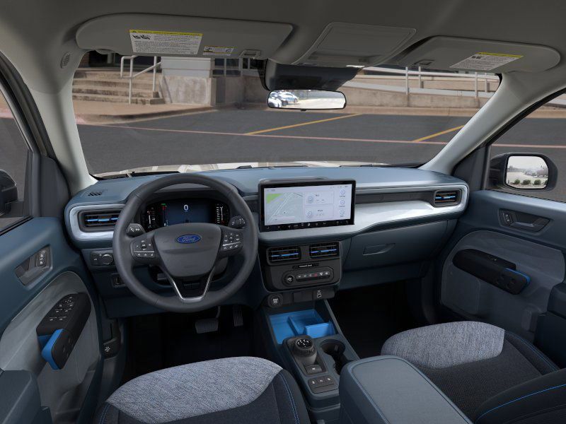 Vehicle image 27 of 42