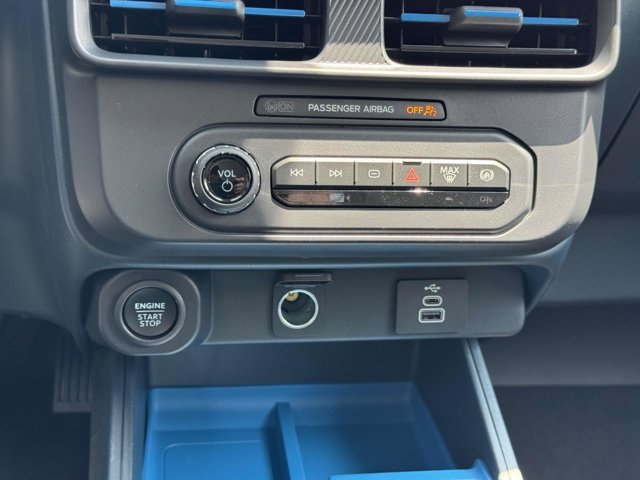 Vehicle image 14 of 27