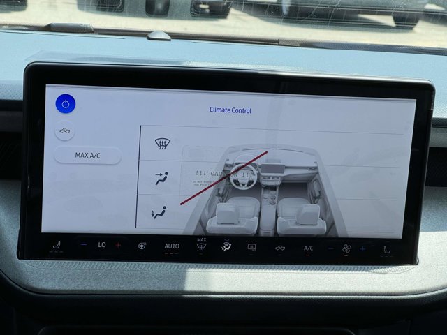 Vehicle image 11 of 27