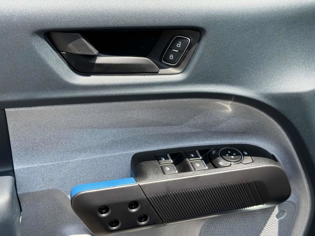 Vehicle image 22 of 27
