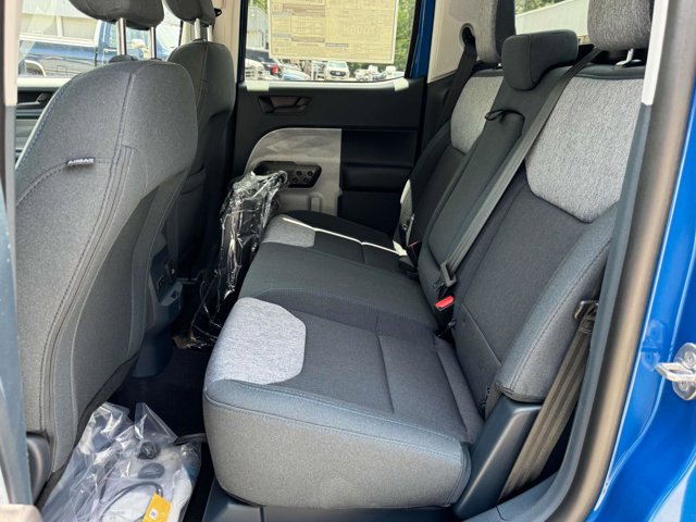 Vehicle image 21 of 27