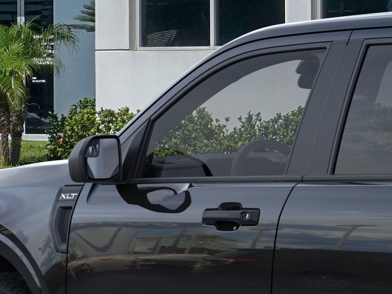 Vehicle image 14 of 24