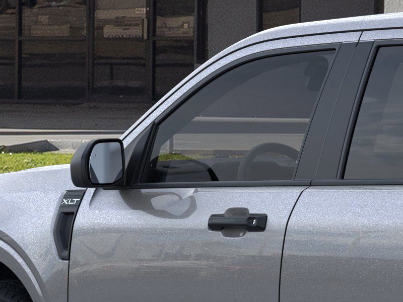 Vehicle image 21 of 24