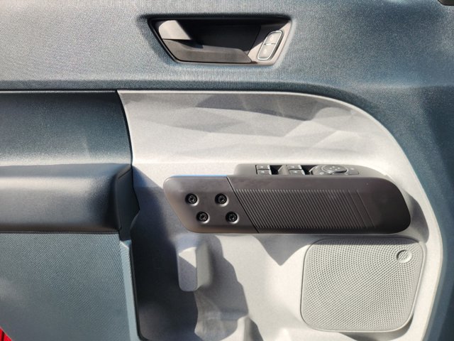 Vehicle image 16 of 22