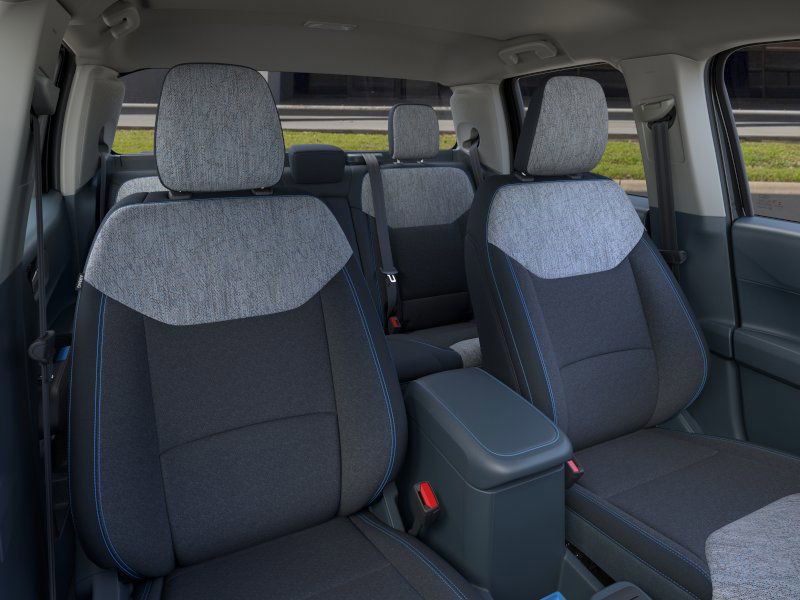 Vehicle image 11 of 24