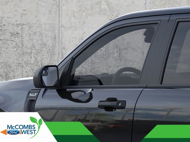 Vehicle image 18 of 24