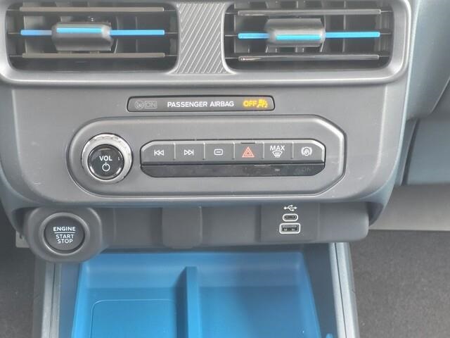 Vehicle image 18 of 22