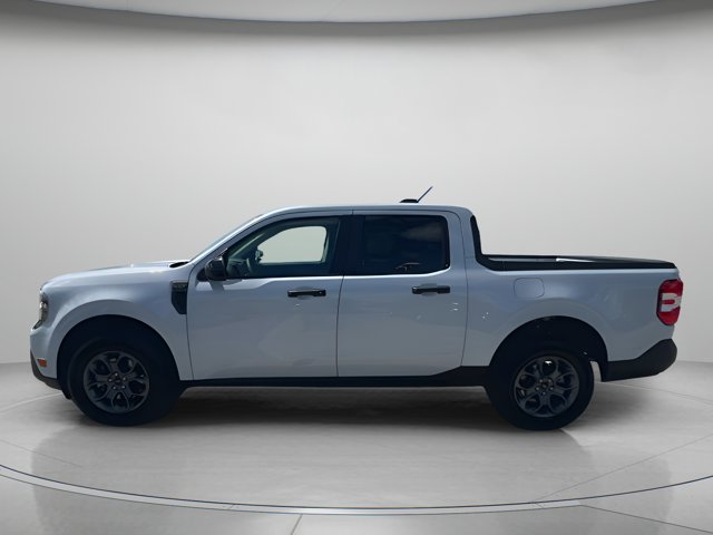 Vehicle image 30 of 64