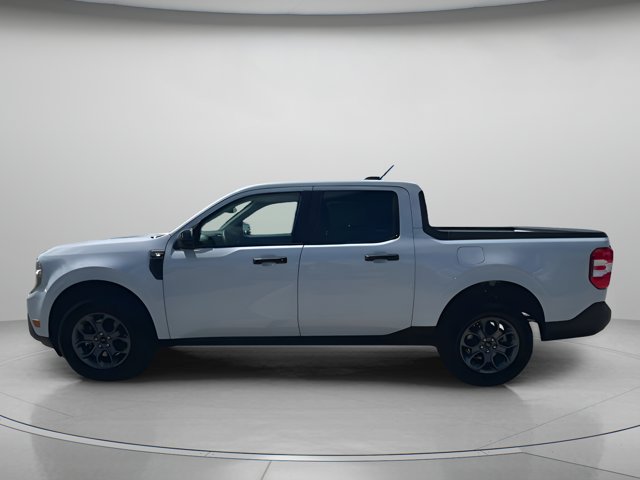 Vehicle image 29 of 64