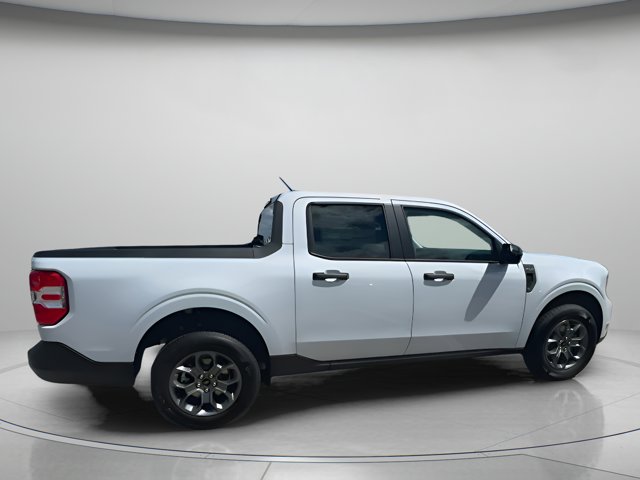 Vehicle image 17 of 64
