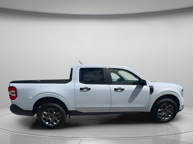 Vehicle image 16 of 64