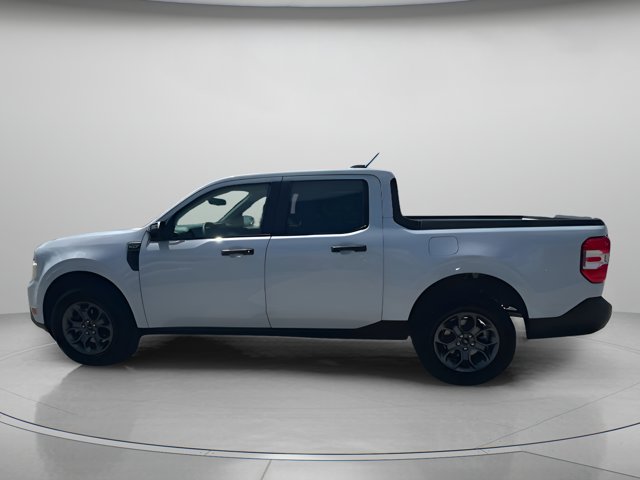 Vehicle image 34 of 64