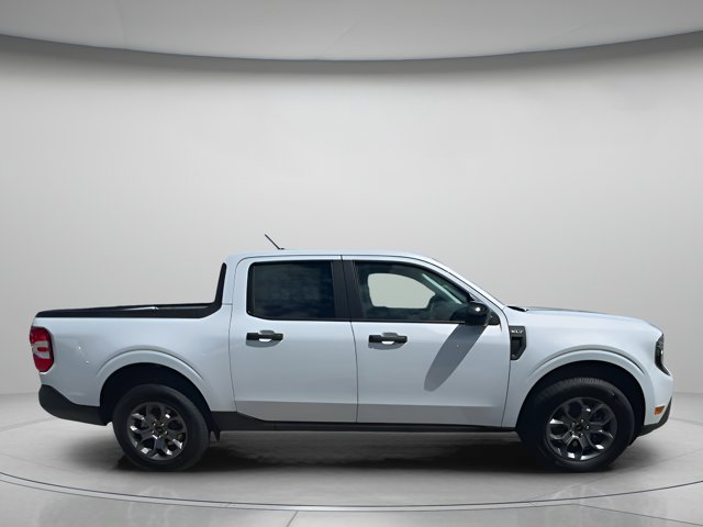 Vehicle image 15 of 64