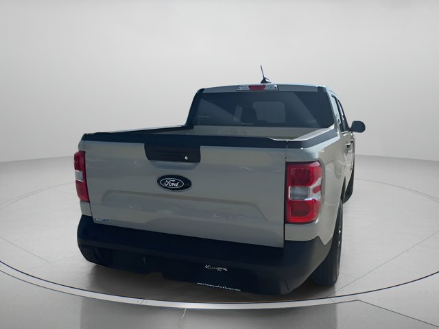 Vehicle image 22 of 64
