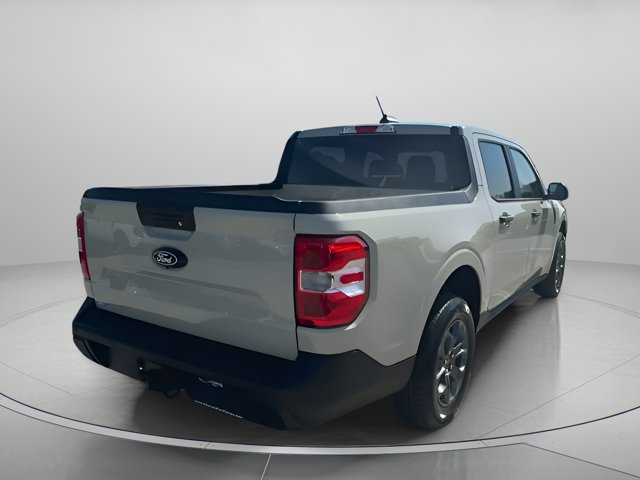 Vehicle image 21 of 64