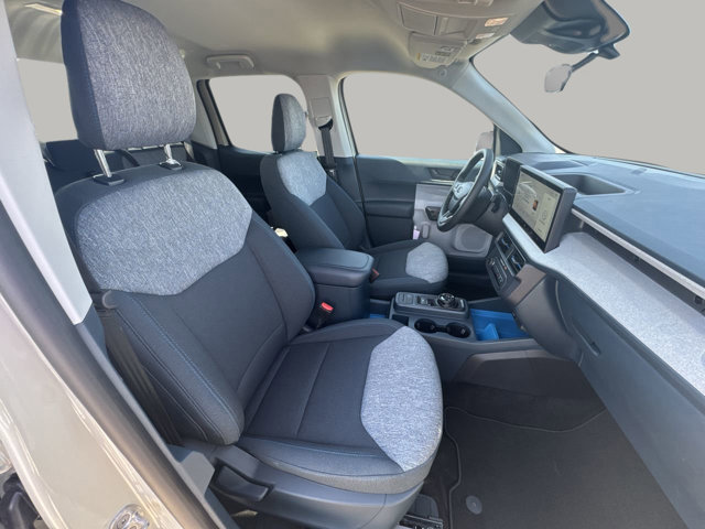 Vehicle image 43 of 64