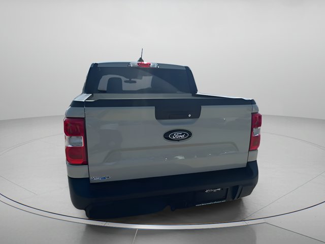 Vehicle image 25 of 64