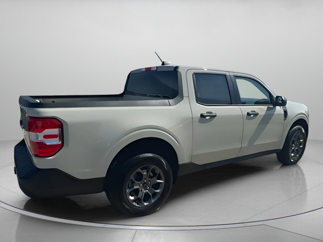 Vehicle image 23 of 64