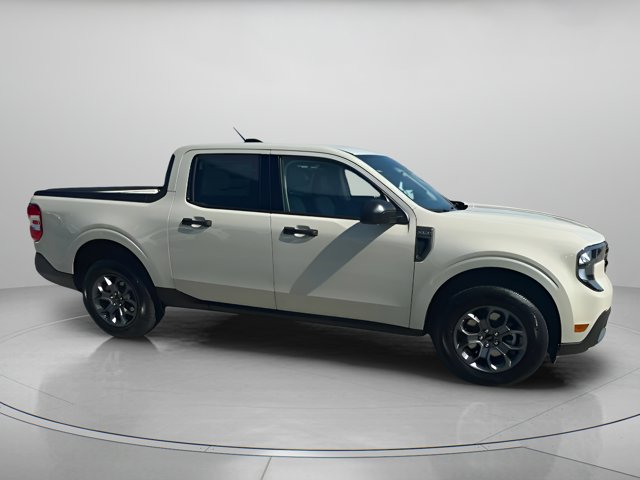 Vehicle image 11 of 64