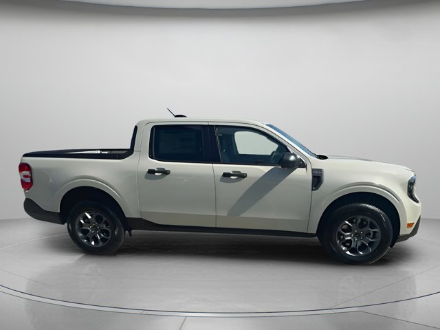 Vehicle image 17 of 64