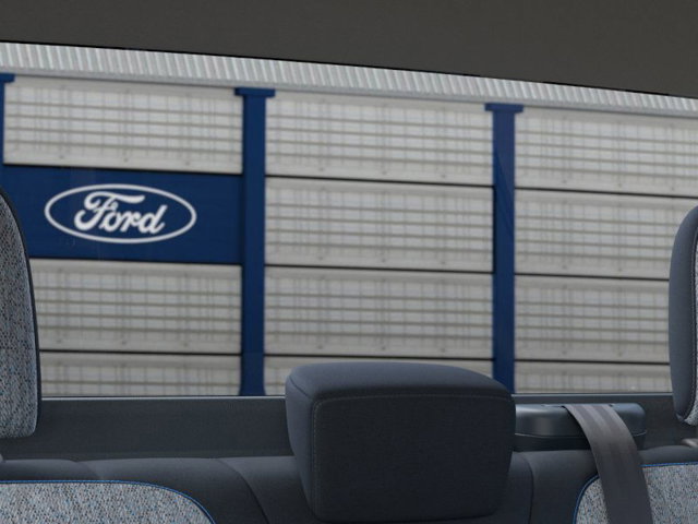 Vehicle image 25 of 34