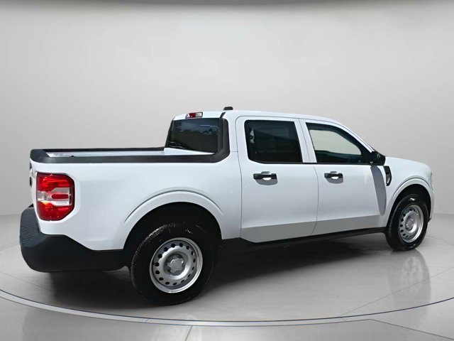 Vehicle image 21 of 63