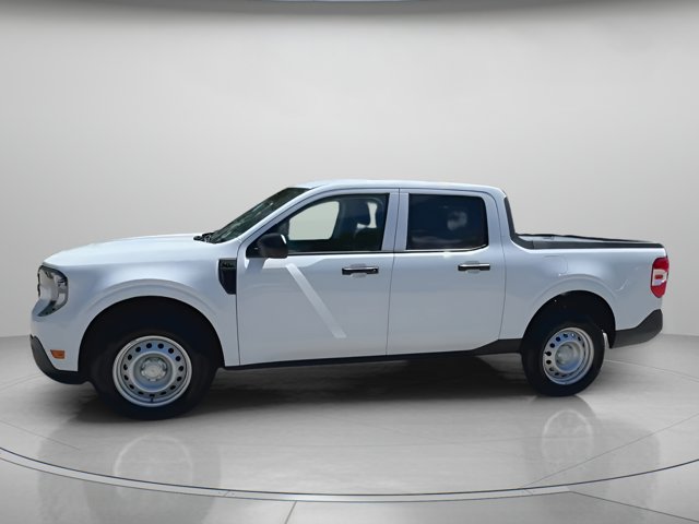 Vehicle image 33 of 63