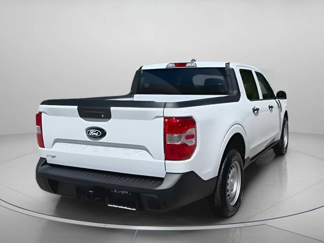 Vehicle image 23 of 63