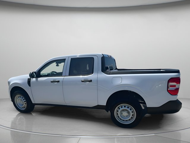 Vehicle image 25 of 63