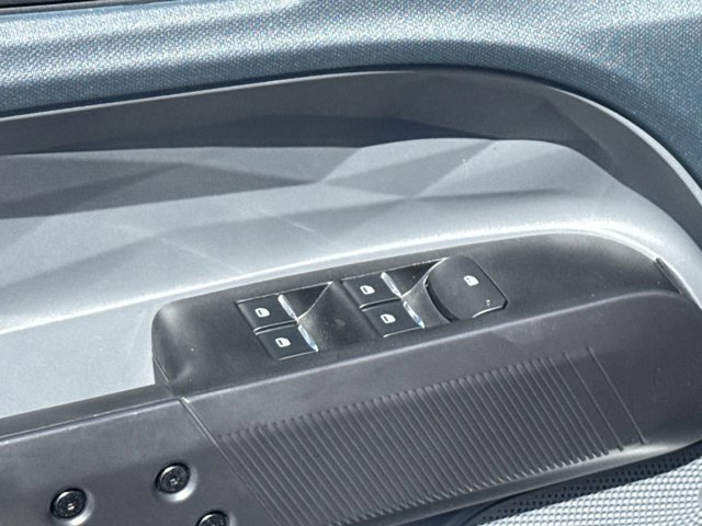 Vehicle image 48 of 63