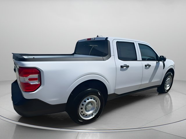 Vehicle image 21 of 63