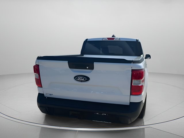 Vehicle image 20 of 63