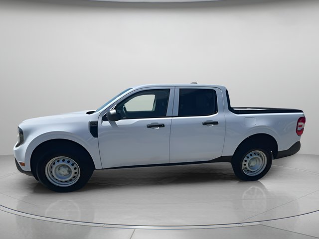Vehicle image 33 of 63