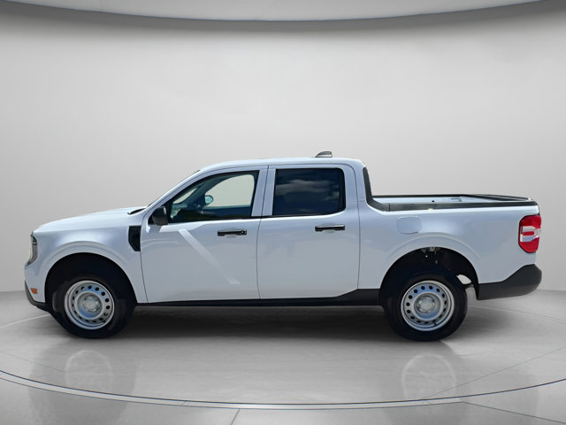 Vehicle image 33 of 63