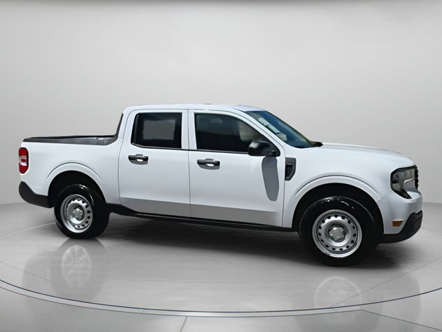 Vehicle image 11 of 63