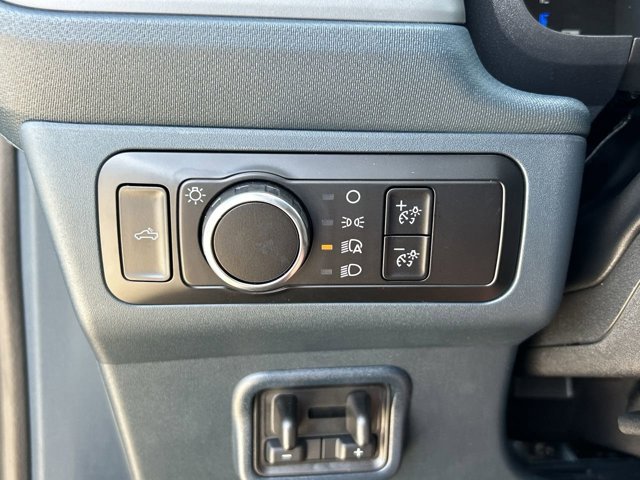 Vehicle image 54 of 96
