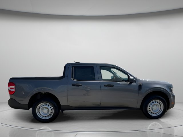 Vehicle image 17 of 96