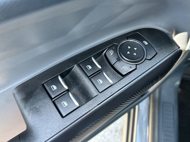 Vehicle image 47 of 96