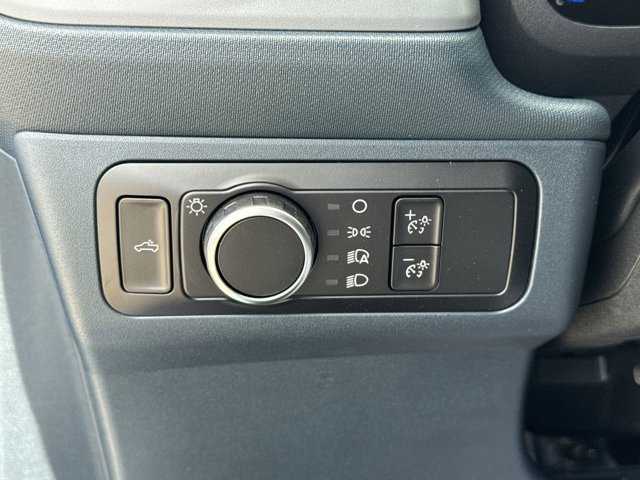 Vehicle image 46 of 63