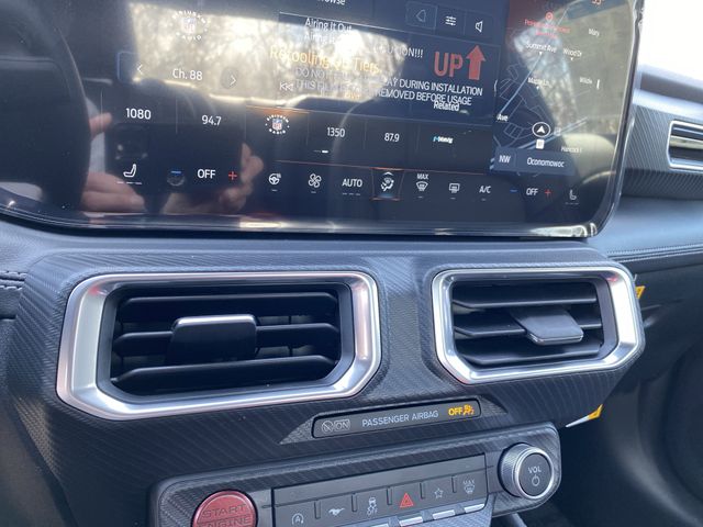 Vehicle image 20 of 35
