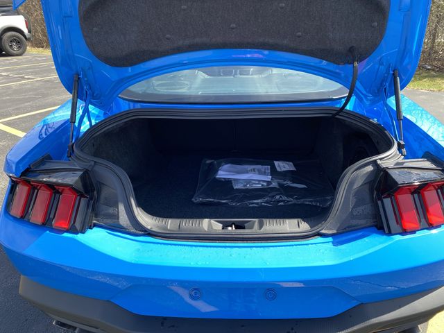Vehicle image 16 of 35