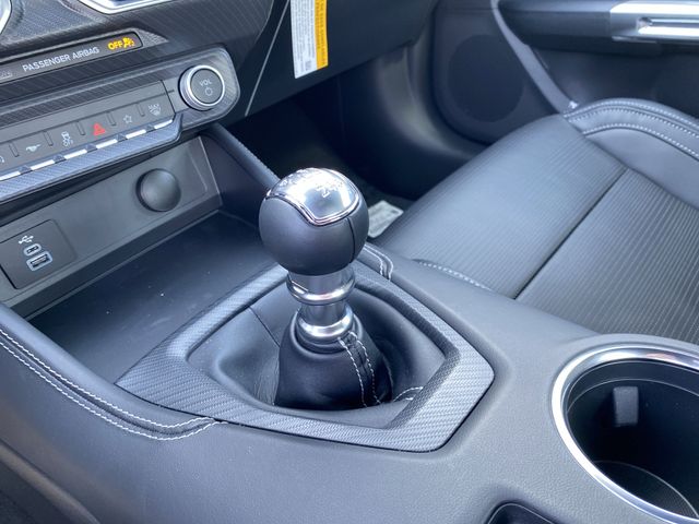 Vehicle image 21 of 35