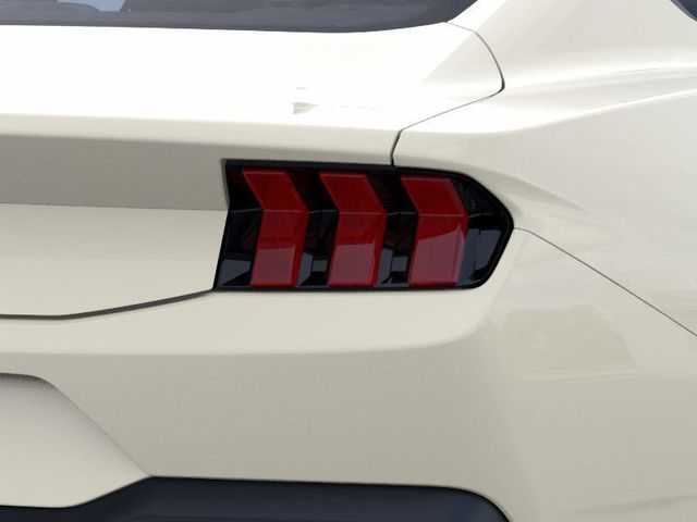 Vehicle image 11 of 12