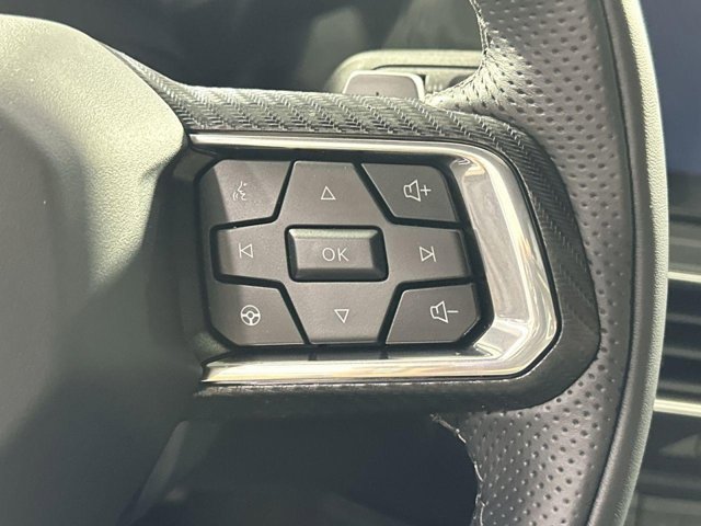 Vehicle image 16 of 31