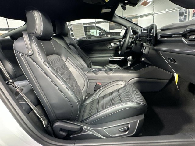 Vehicle image 29 of 31