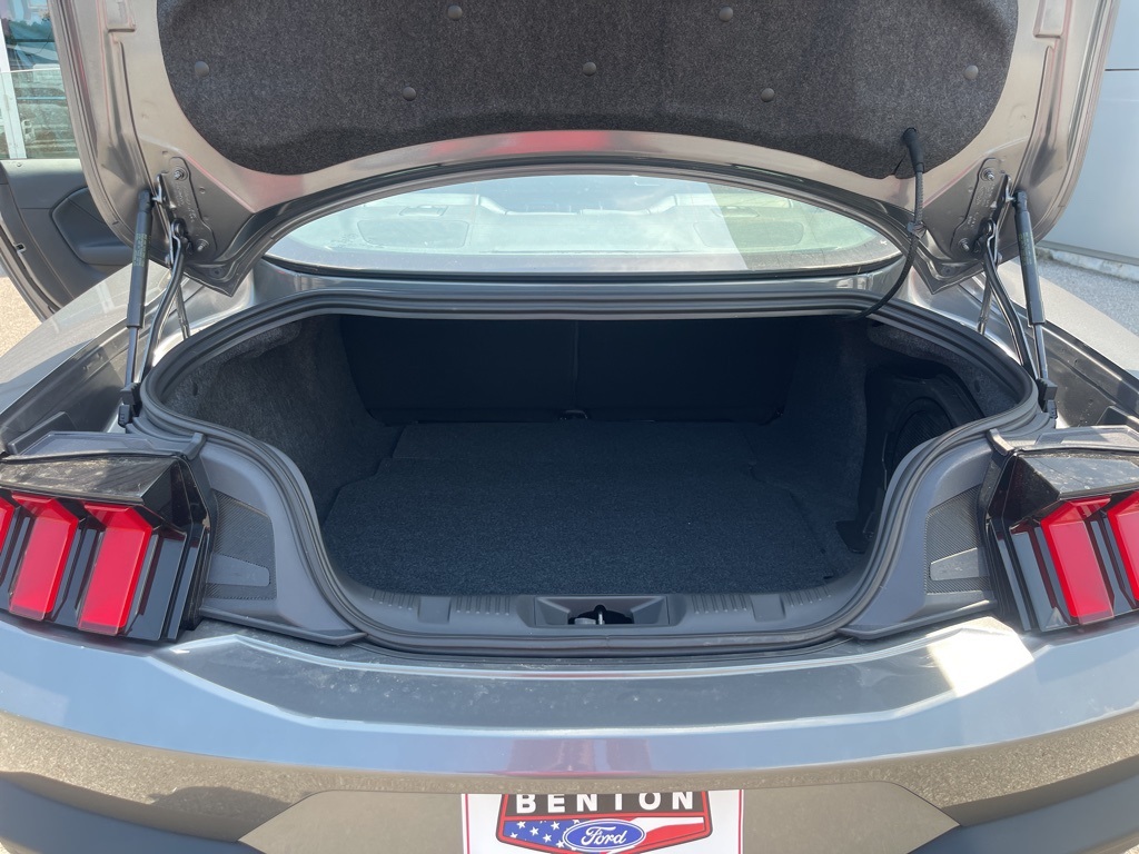 Vehicle image 7 of 34