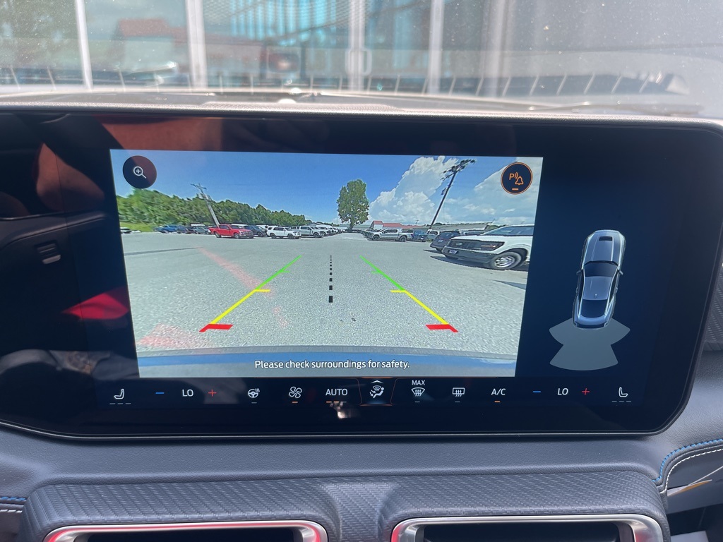 Vehicle image 16 of 34