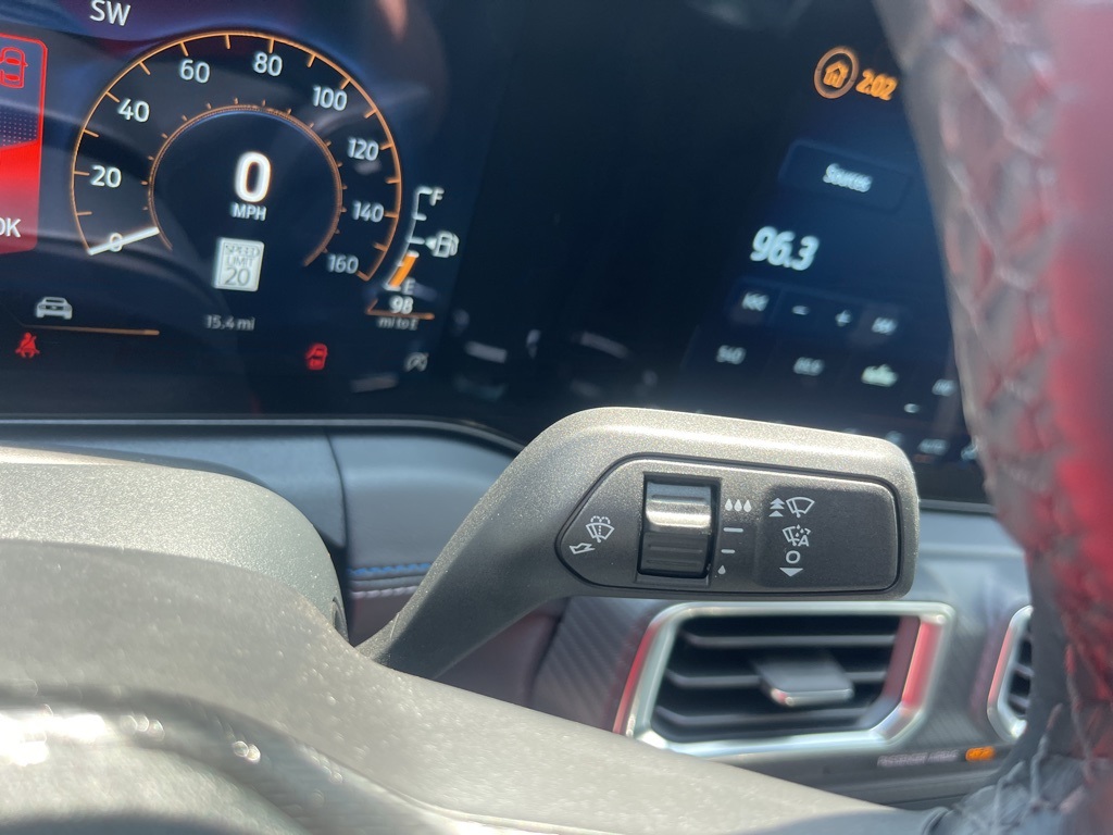 Vehicle image 15 of 34